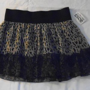 *CLEARANCE NO DISCOUNTS* Royal Love skirt sz M 7 9 animal print NWT
